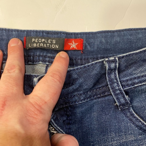 People’s Liberation Studded Star Pockets Slightly Distressed Jeans Size 29 - Picture 12 of 16